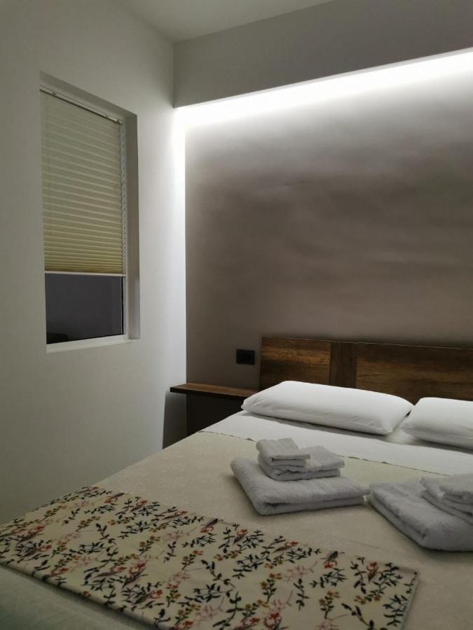 La Casetta Di Rosina Caccamo ภายนอก รูปภาพ