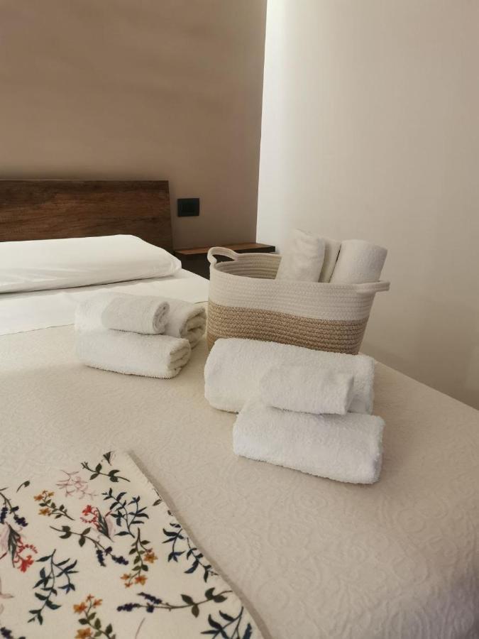 La Casetta Di Rosina Caccamo ภายนอก รูปภาพ